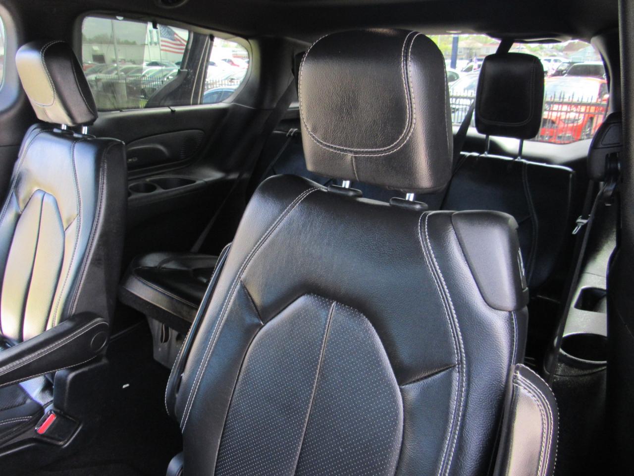 Chrysler Pacifica Touring L Plus FWD 2019