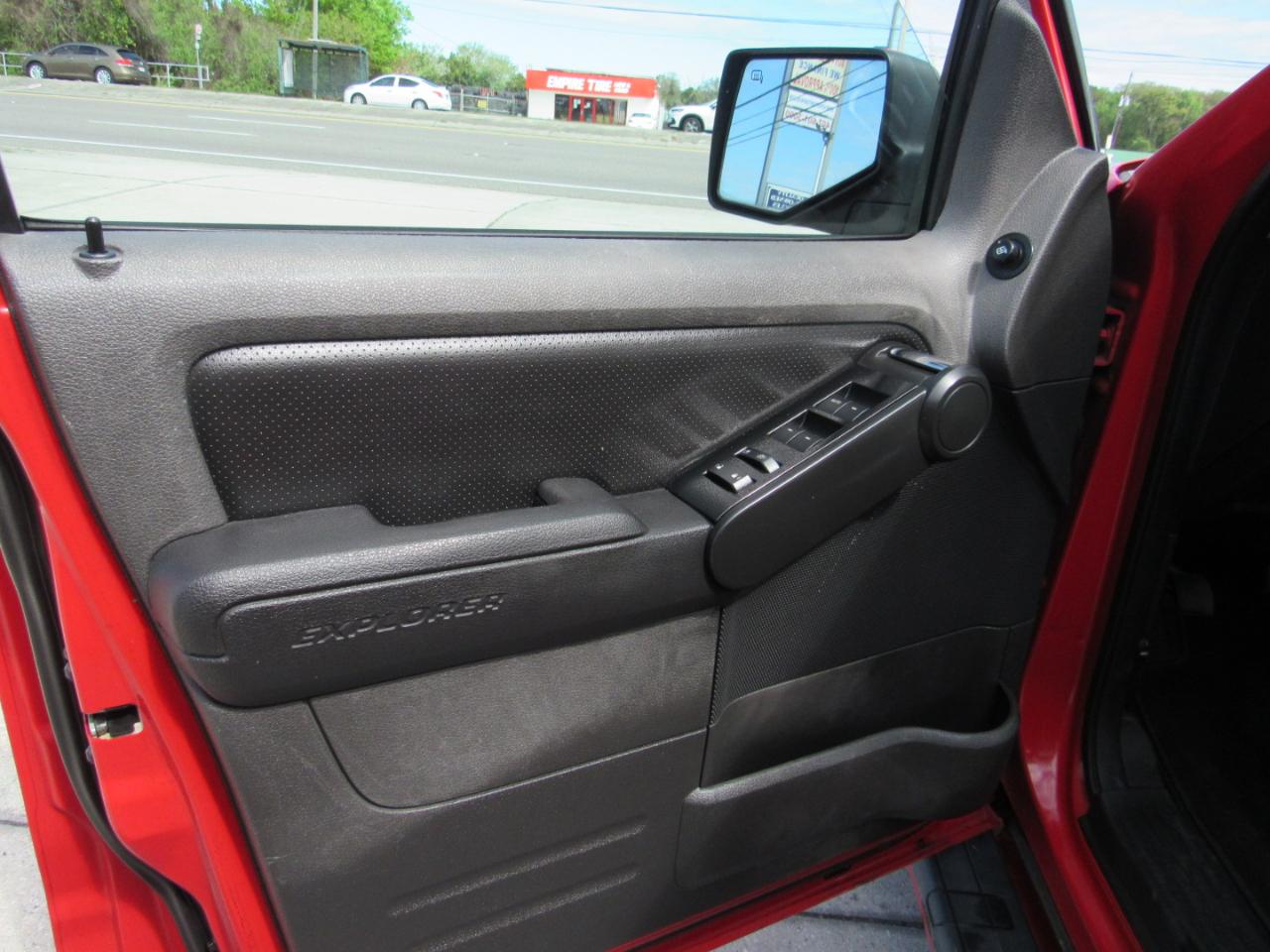 Ford Explorer Sport Trac RWD 4dr Limited 2010