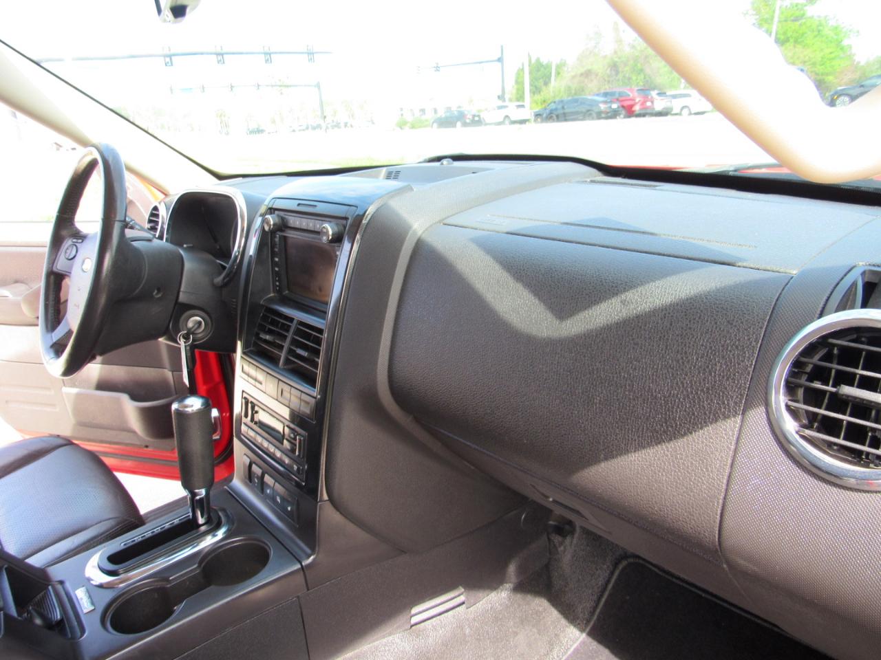 Ford Explorer Sport Trac RWD 4dr Limited 2010