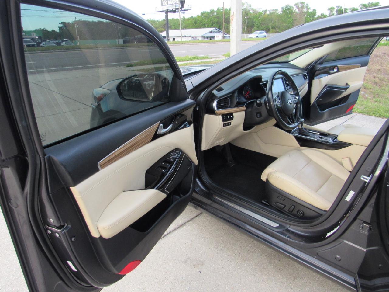 Kia Cadenza Technology Sedan 2017