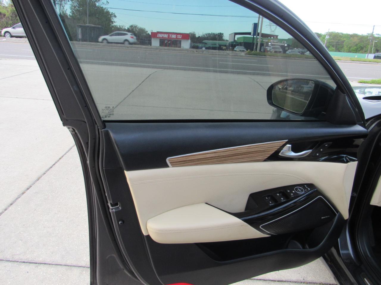 Kia Cadenza Technology Sedan 2017