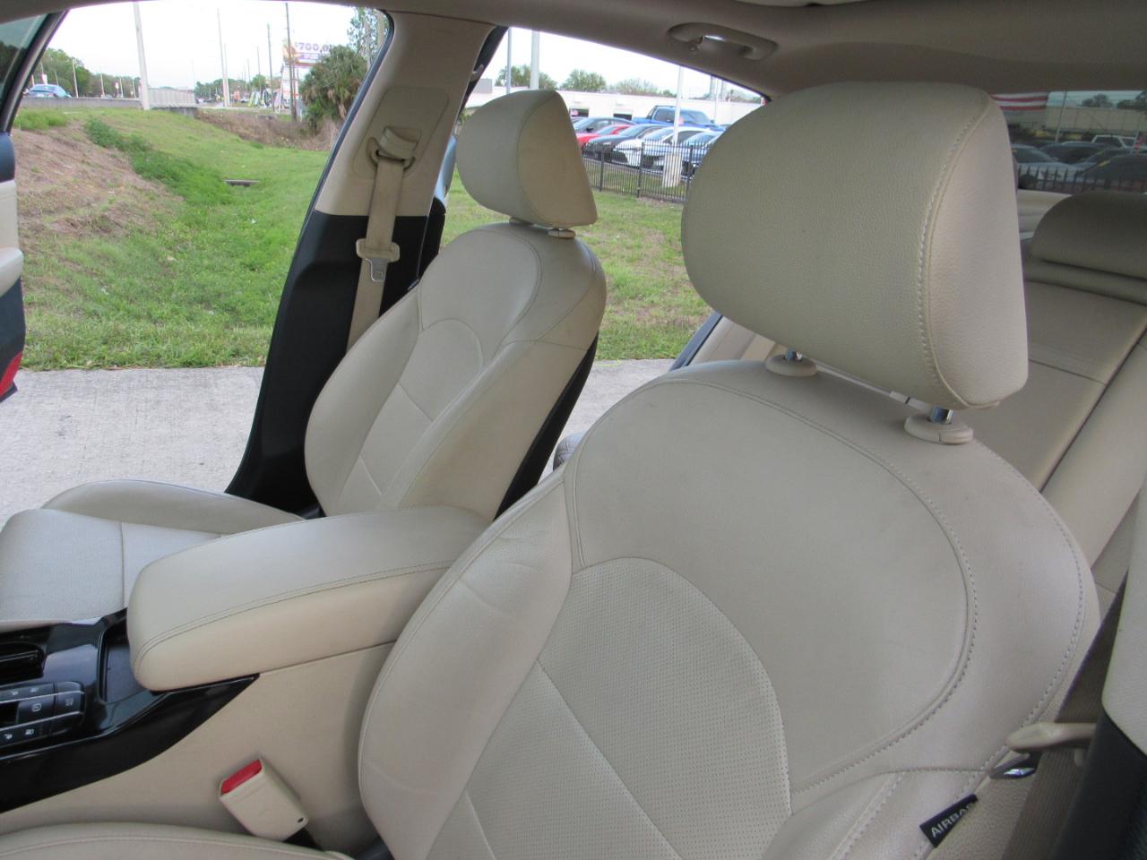 Kia Cadenza Technology Sedan 2017