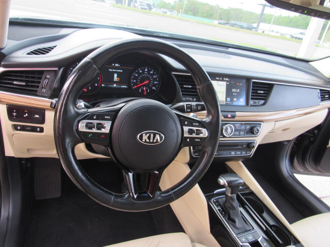 Kia Cadenza Technology Sedan 2017