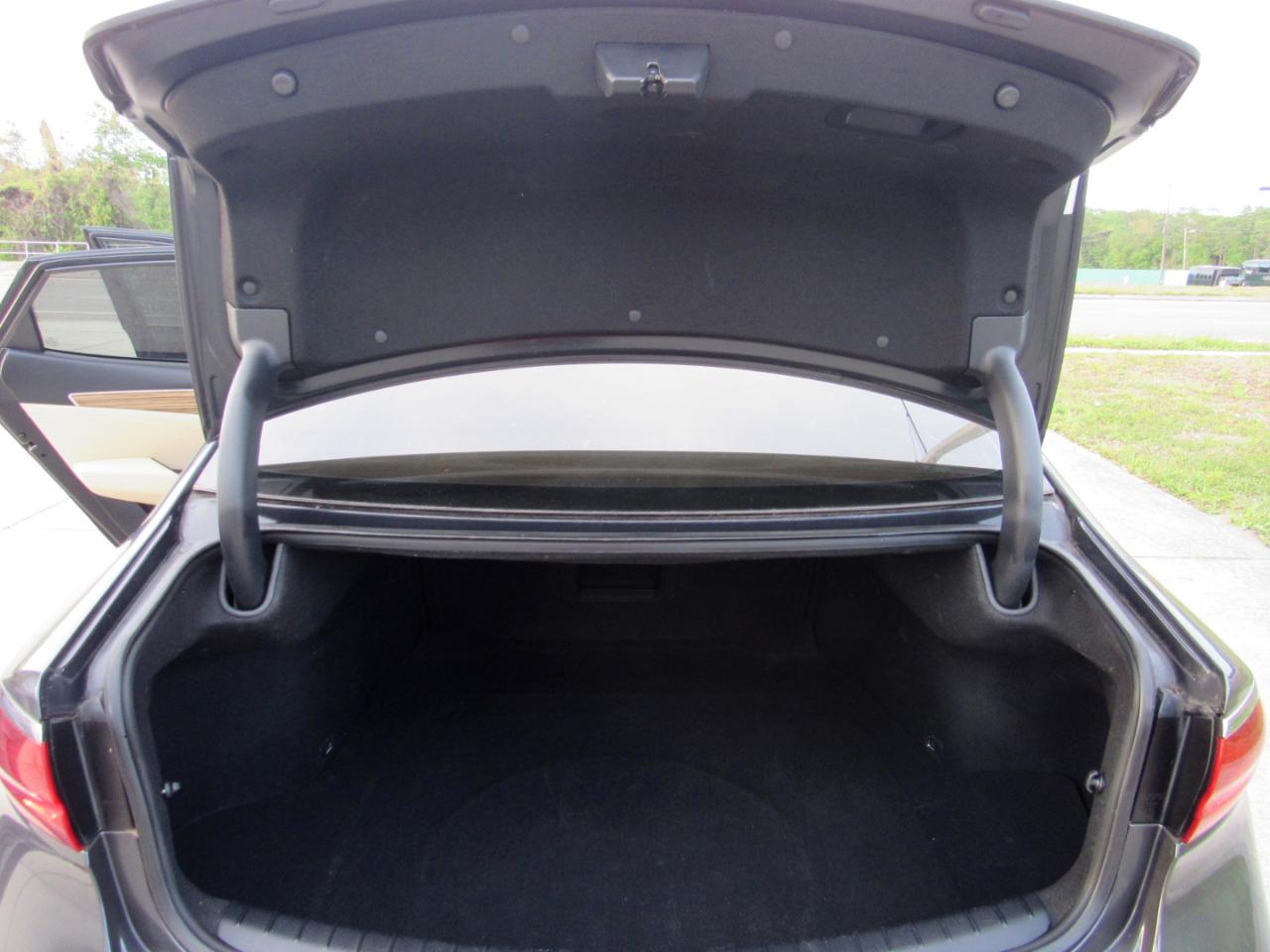 Kia Cadenza Technology Sedan 2017