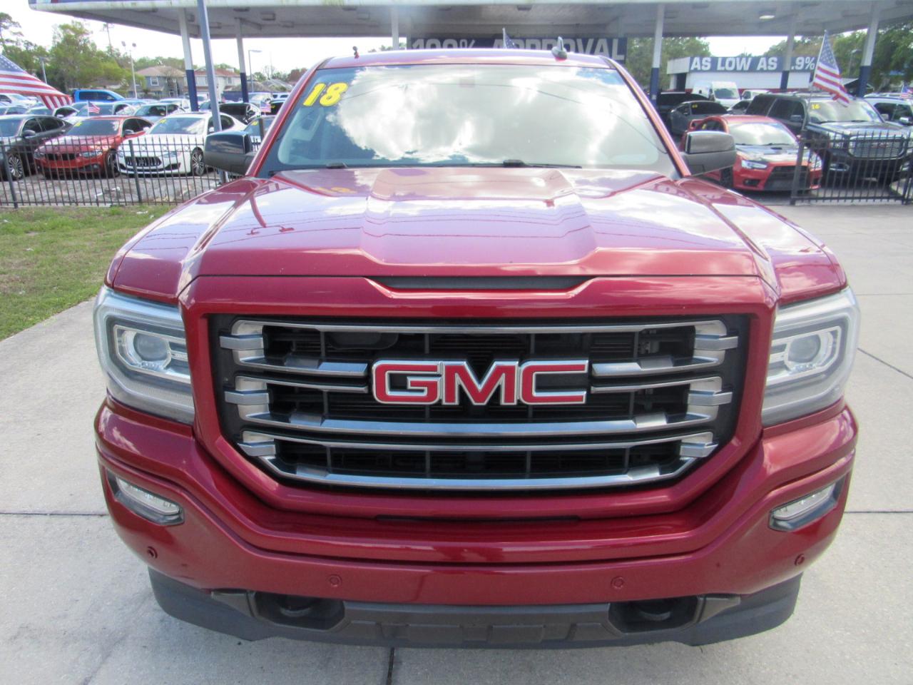 GMC Sierra 1500 4WD Crew Cab 143.5" SLT 2018