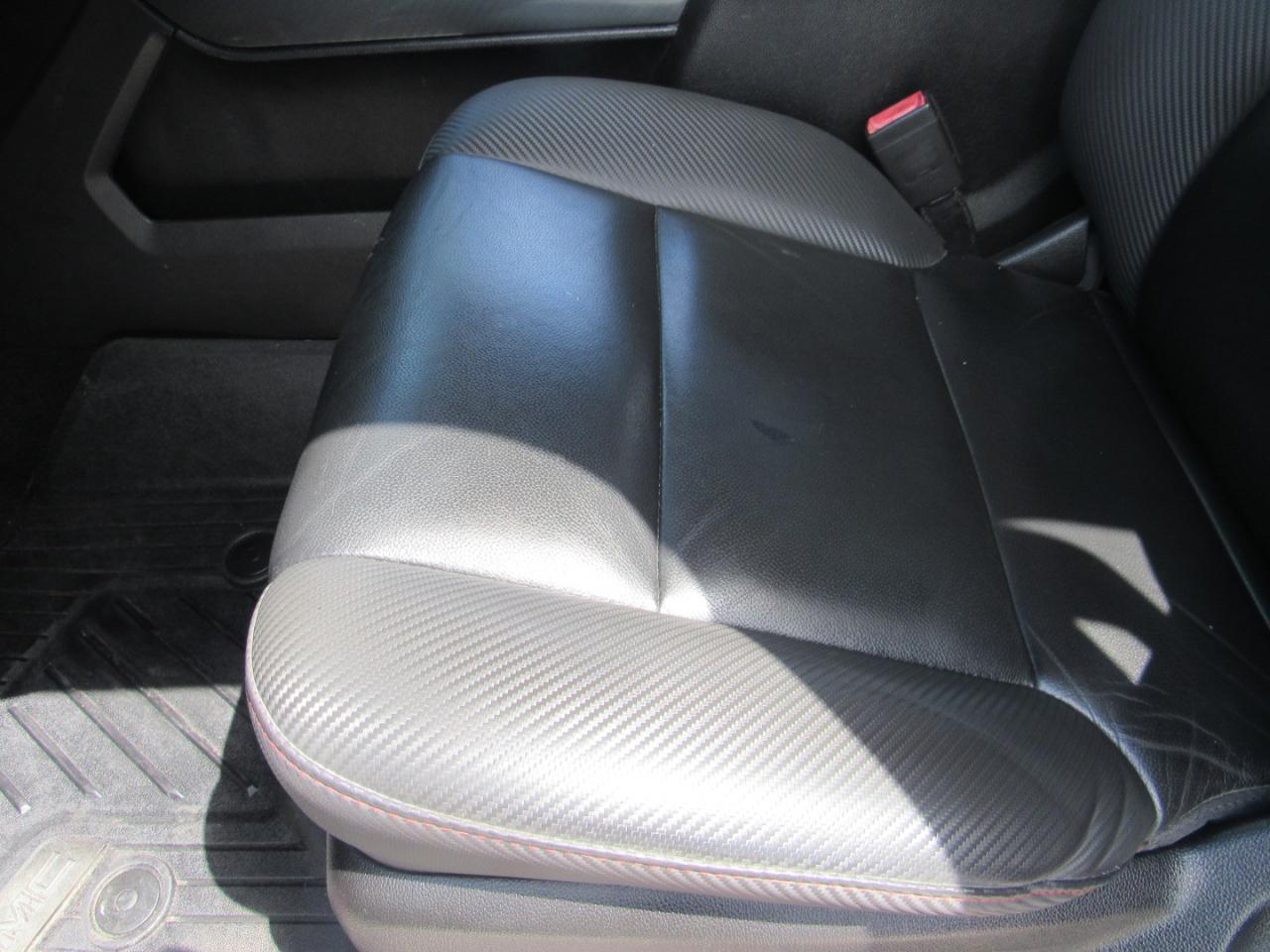 GMC Sierra 1500 4WD Crew Cab 143.5" SLT 2018