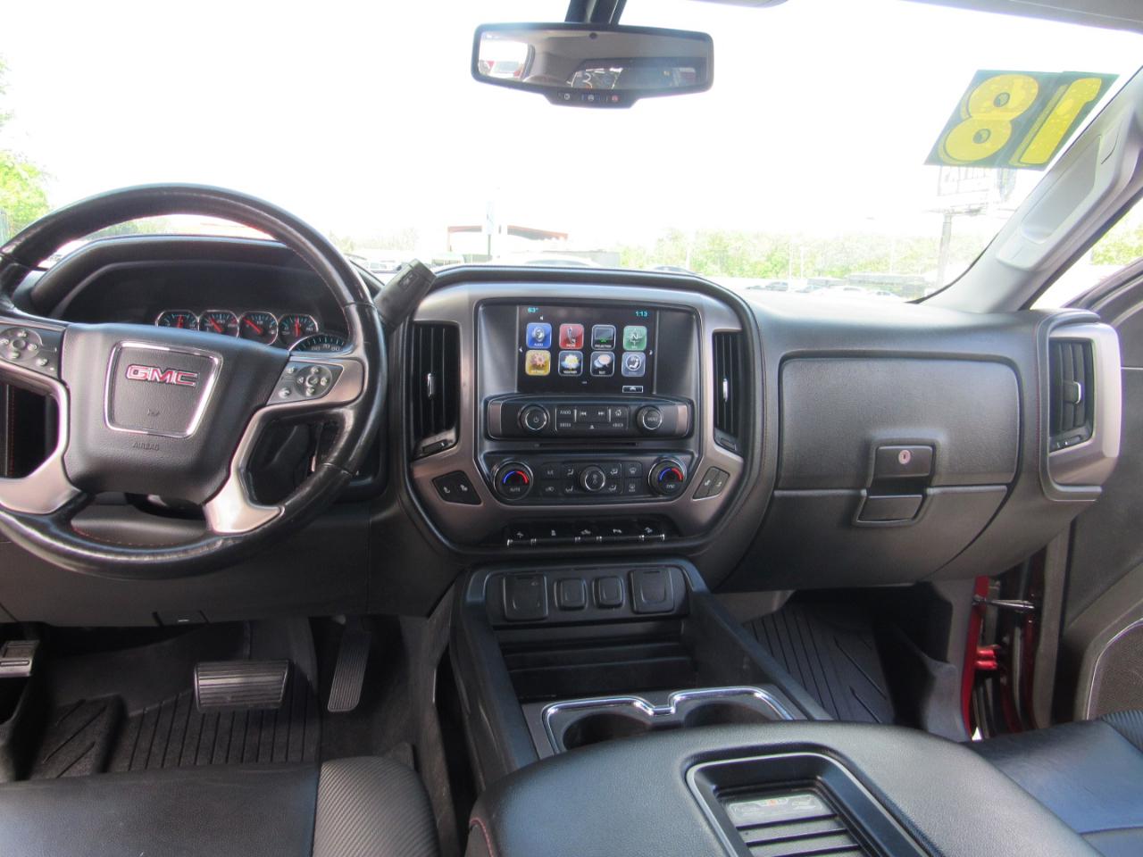 GMC Sierra 1500 4WD Crew Cab 143.5" SLT 2018