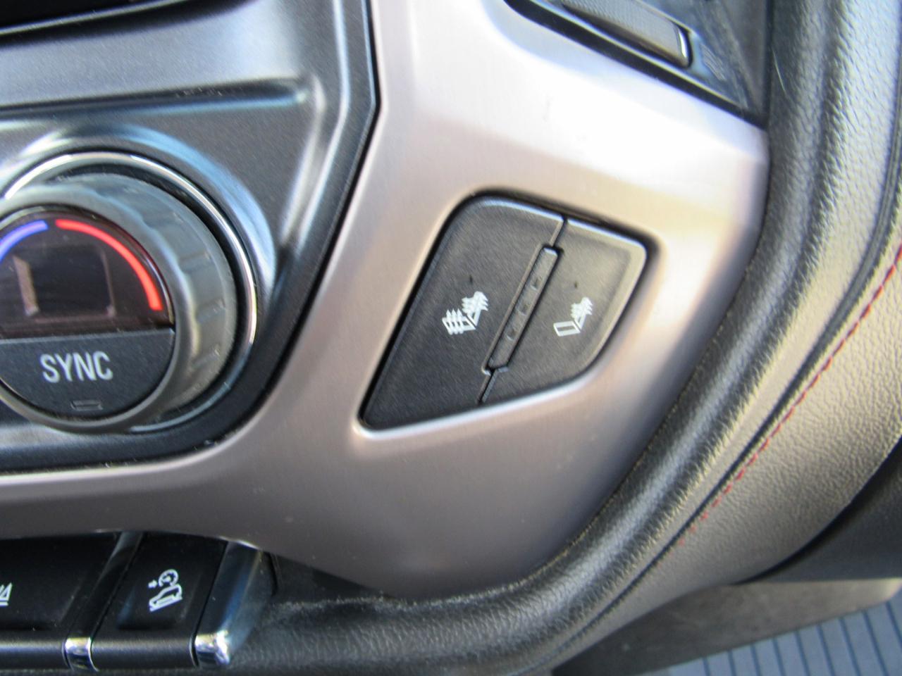 GMC Sierra 1500 4WD Crew Cab 143.5" SLT 2018