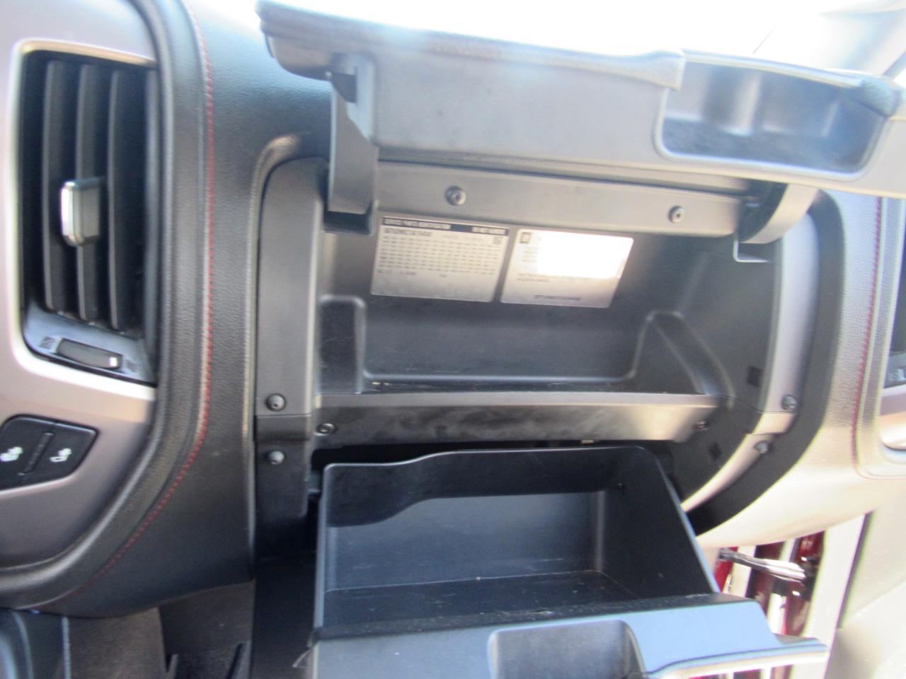 GMC Sierra 1500 4WD Crew Cab 143.5" SLT 2018