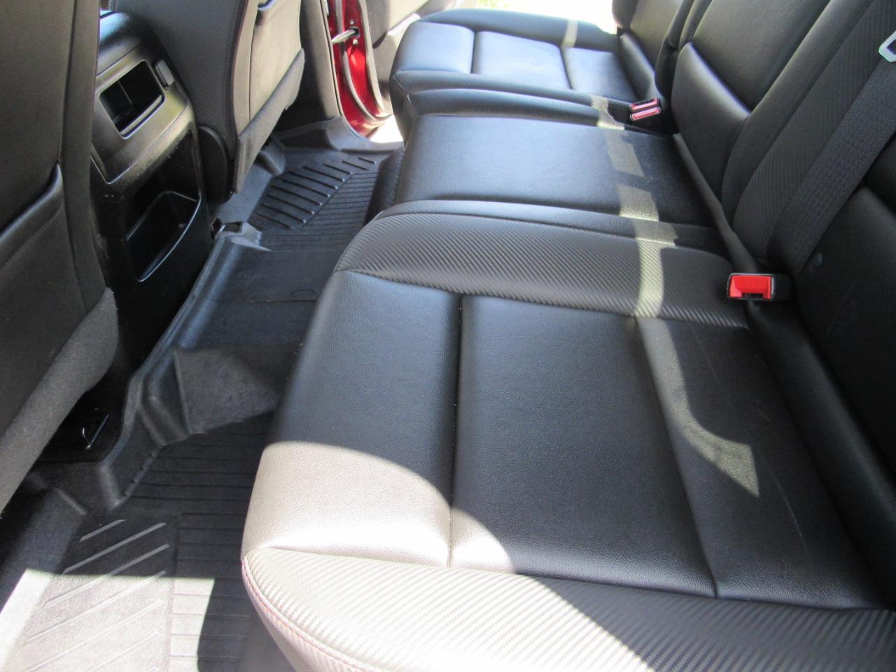 GMC Sierra 1500 4WD Crew Cab 143.5" SLT 2018