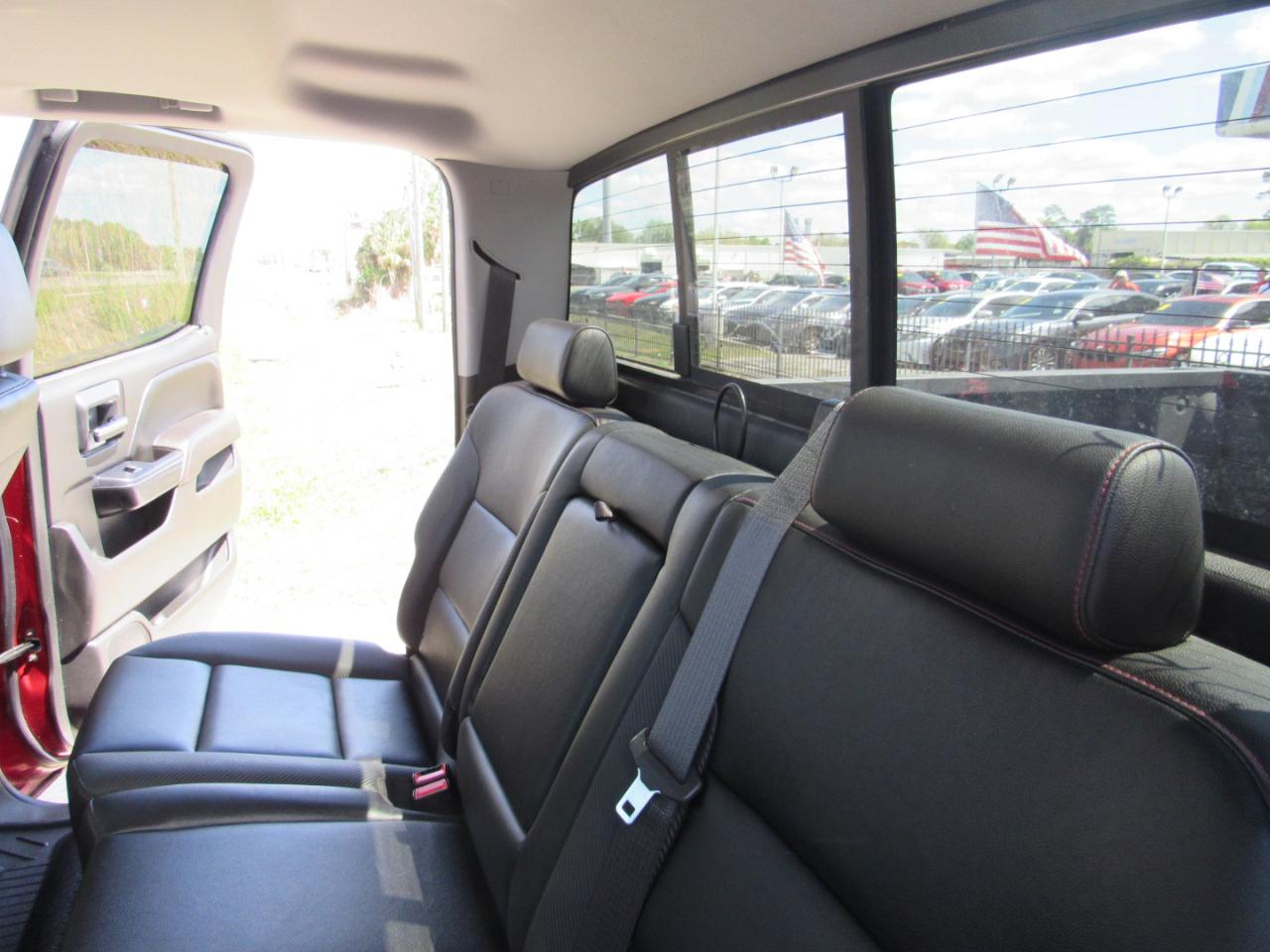 GMC Sierra 1500 4WD Crew Cab 143.5" SLT 2018