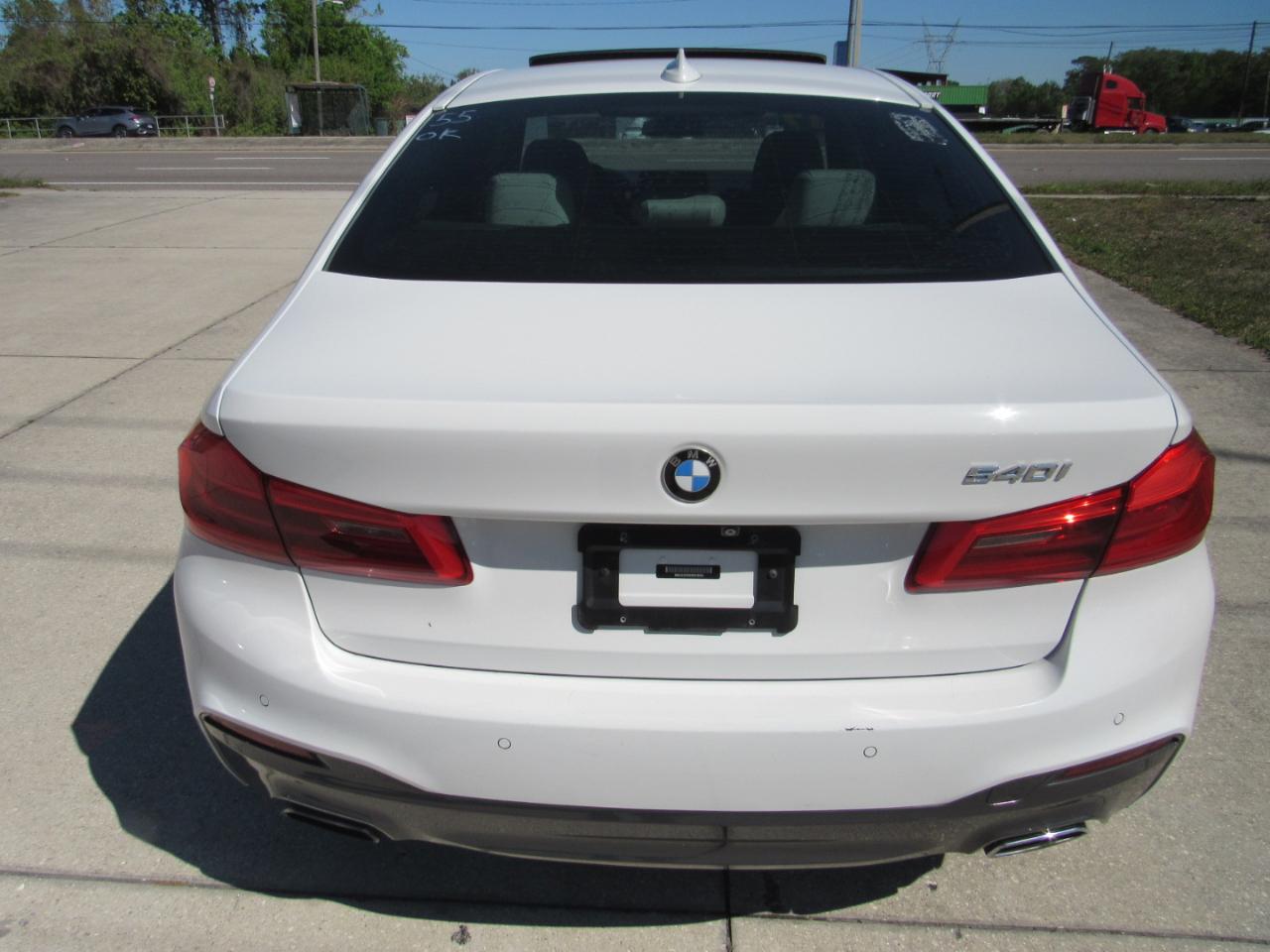 BMW 5 Series 540i Sedan 2019