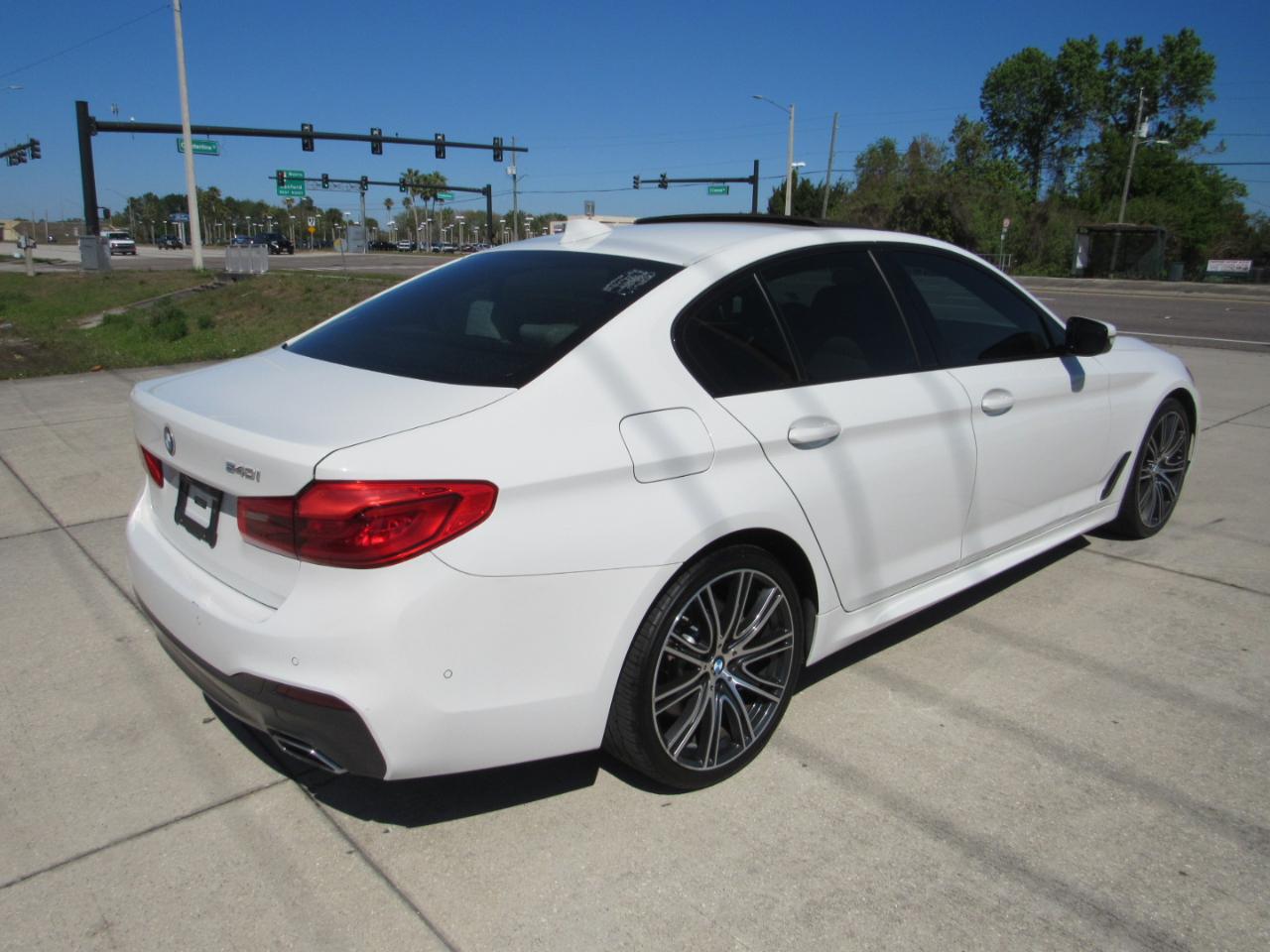 BMW 5 Series 540i Sedan 2019