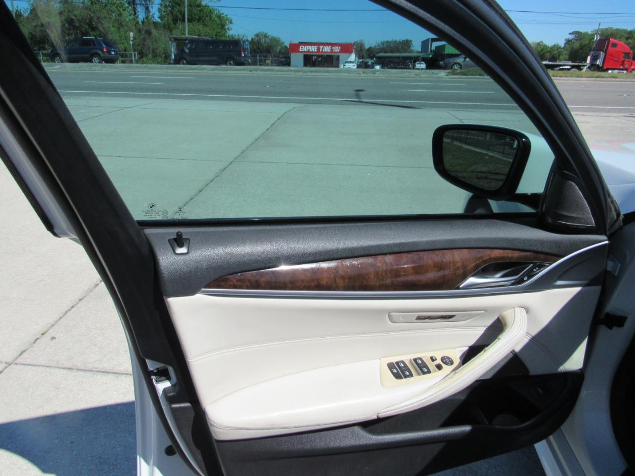 BMW 5 Series 540i Sedan 2019