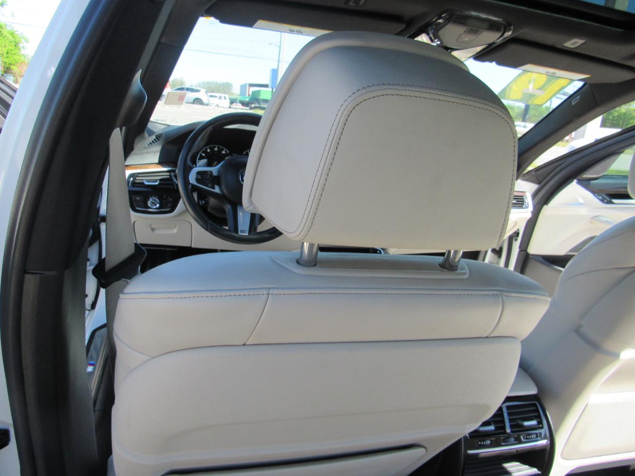 BMW 5 Series 540i Sedan 2019