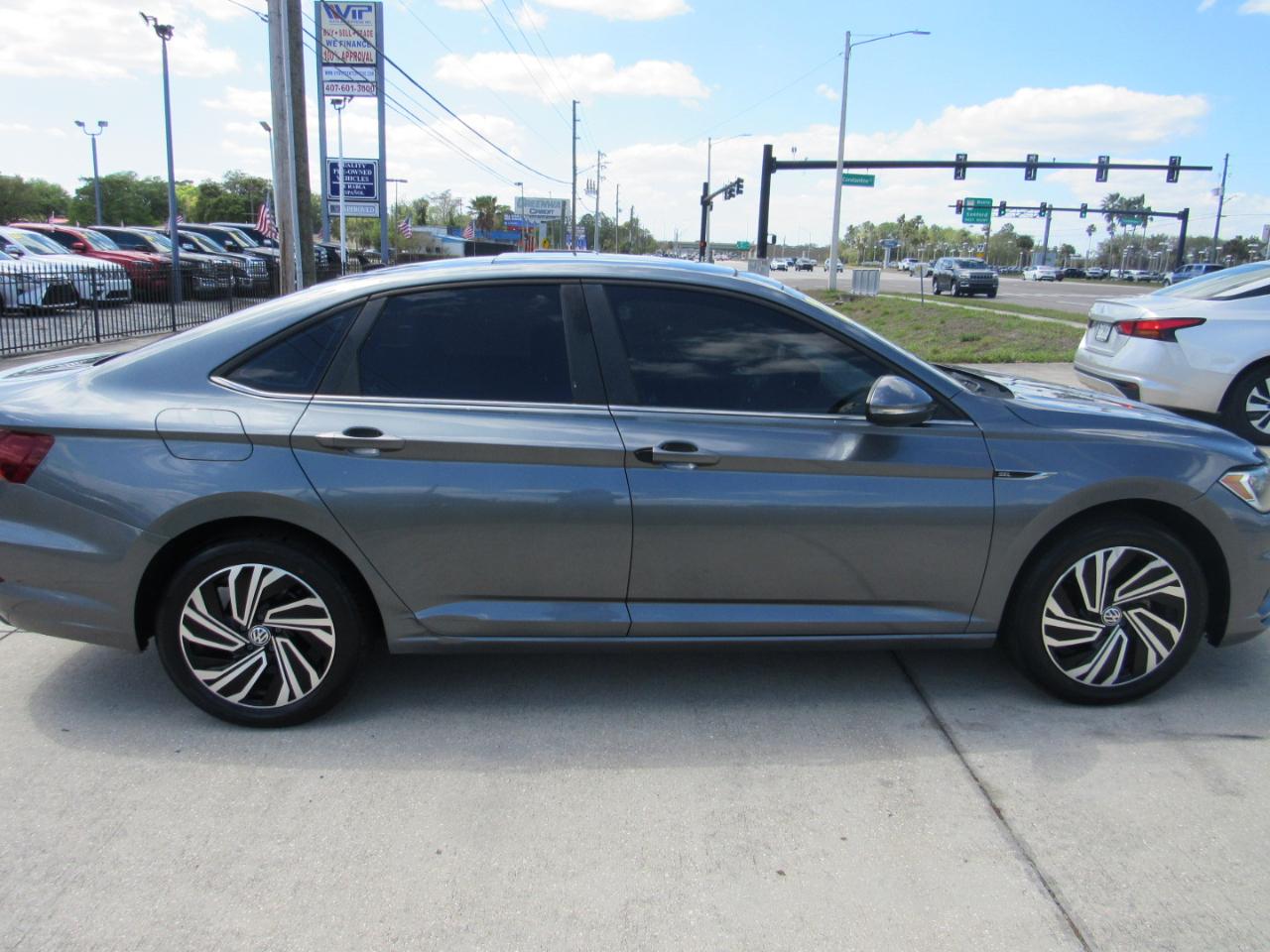 Volkswagen Jetta SEL Premium Auto w/ULEV 2020