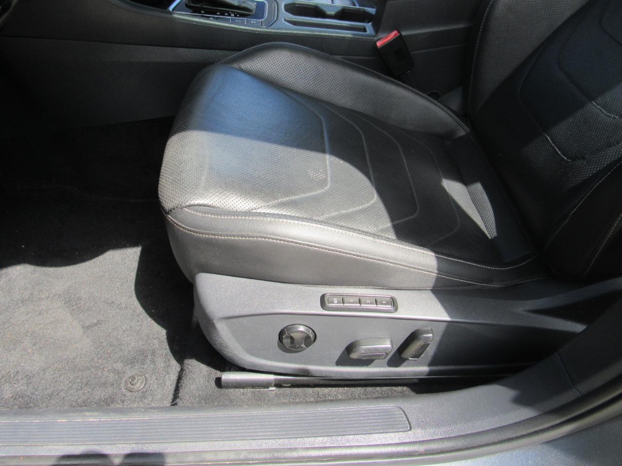 Volkswagen Jetta SEL Premium Auto w/ULEV 2020