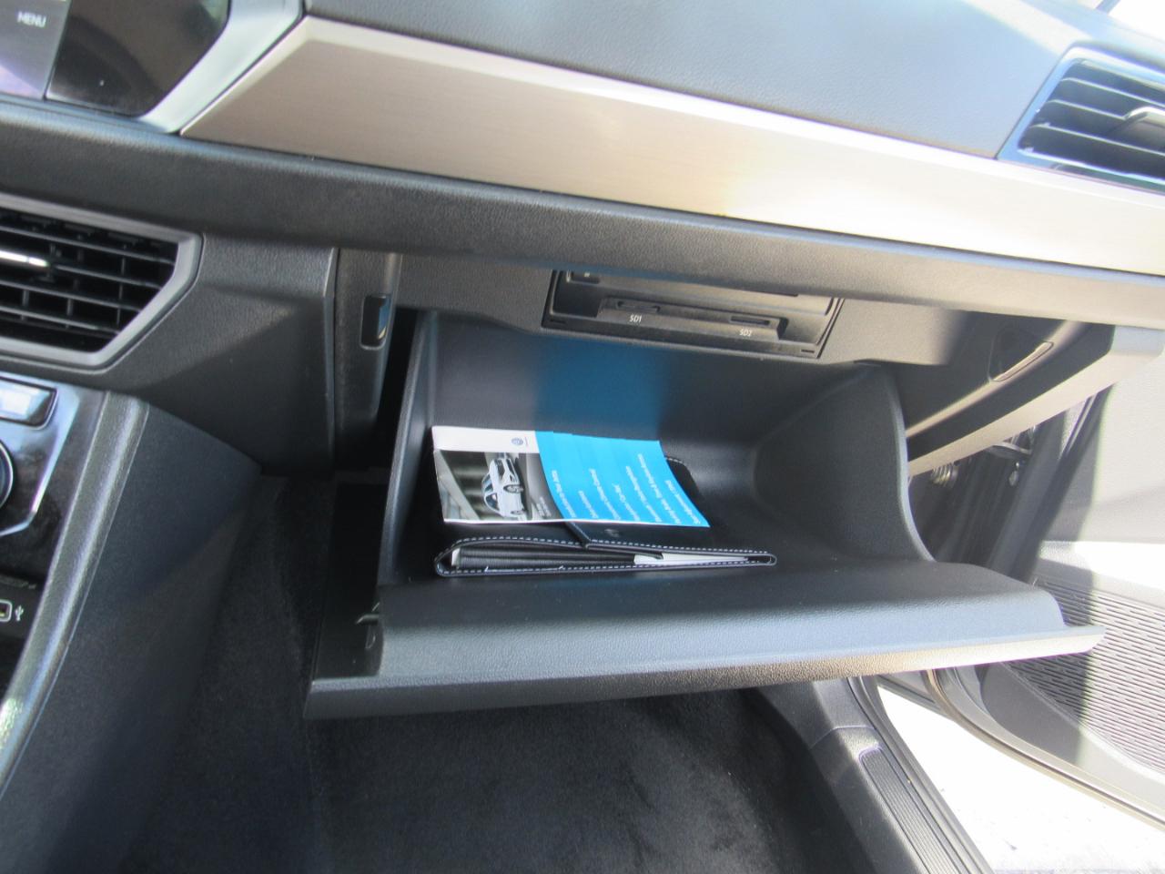 Volkswagen Jetta SEL Premium Auto w/ULEV 2020