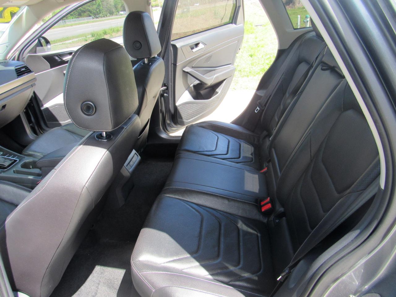 Volkswagen Jetta SEL Premium Auto w/ULEV 2020