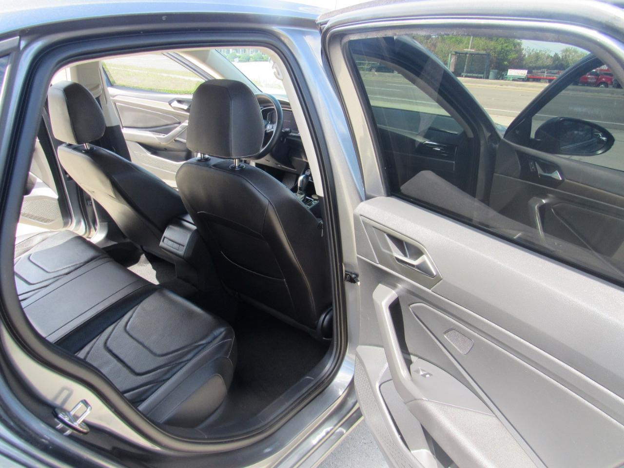 Volkswagen Jetta SEL Premium Auto w/ULEV 2020