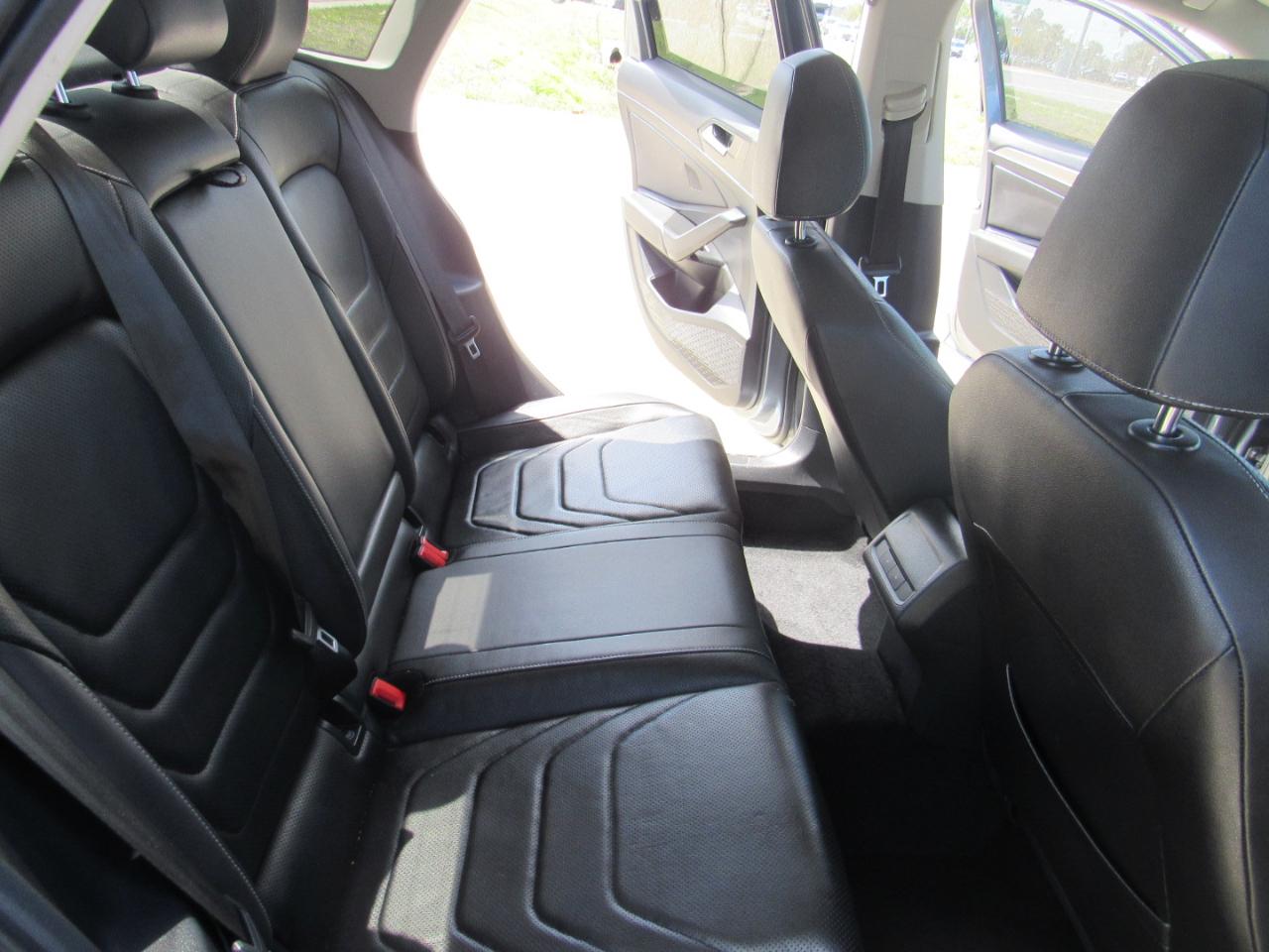 Volkswagen Jetta SEL Premium Auto w/ULEV 2020