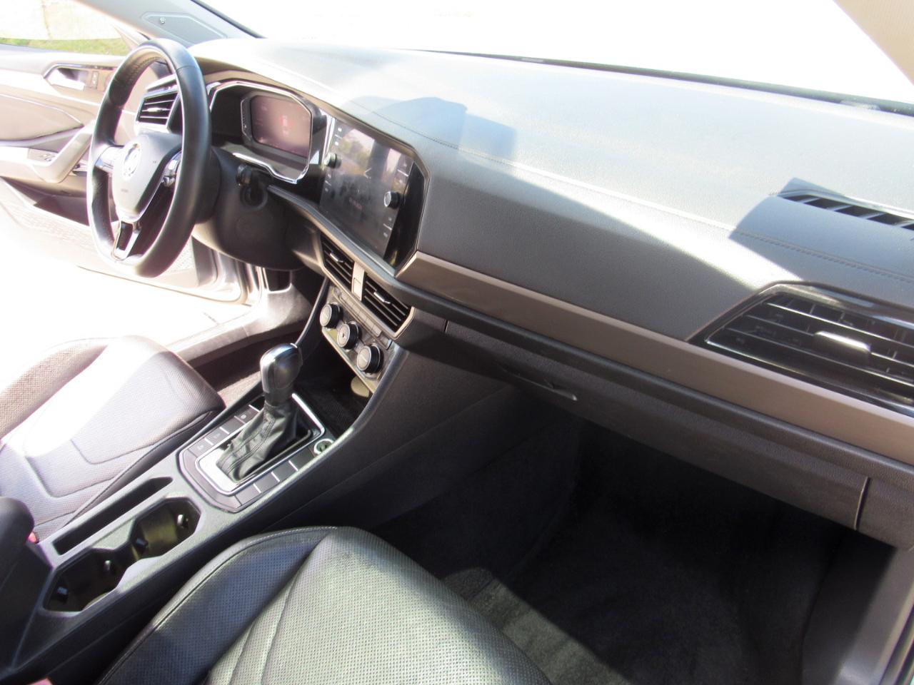 Volkswagen Jetta SEL Premium Auto w/ULEV 2020