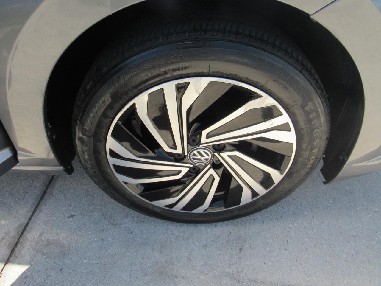 Volkswagen Jetta SEL Premium Auto w/ULEV 2020