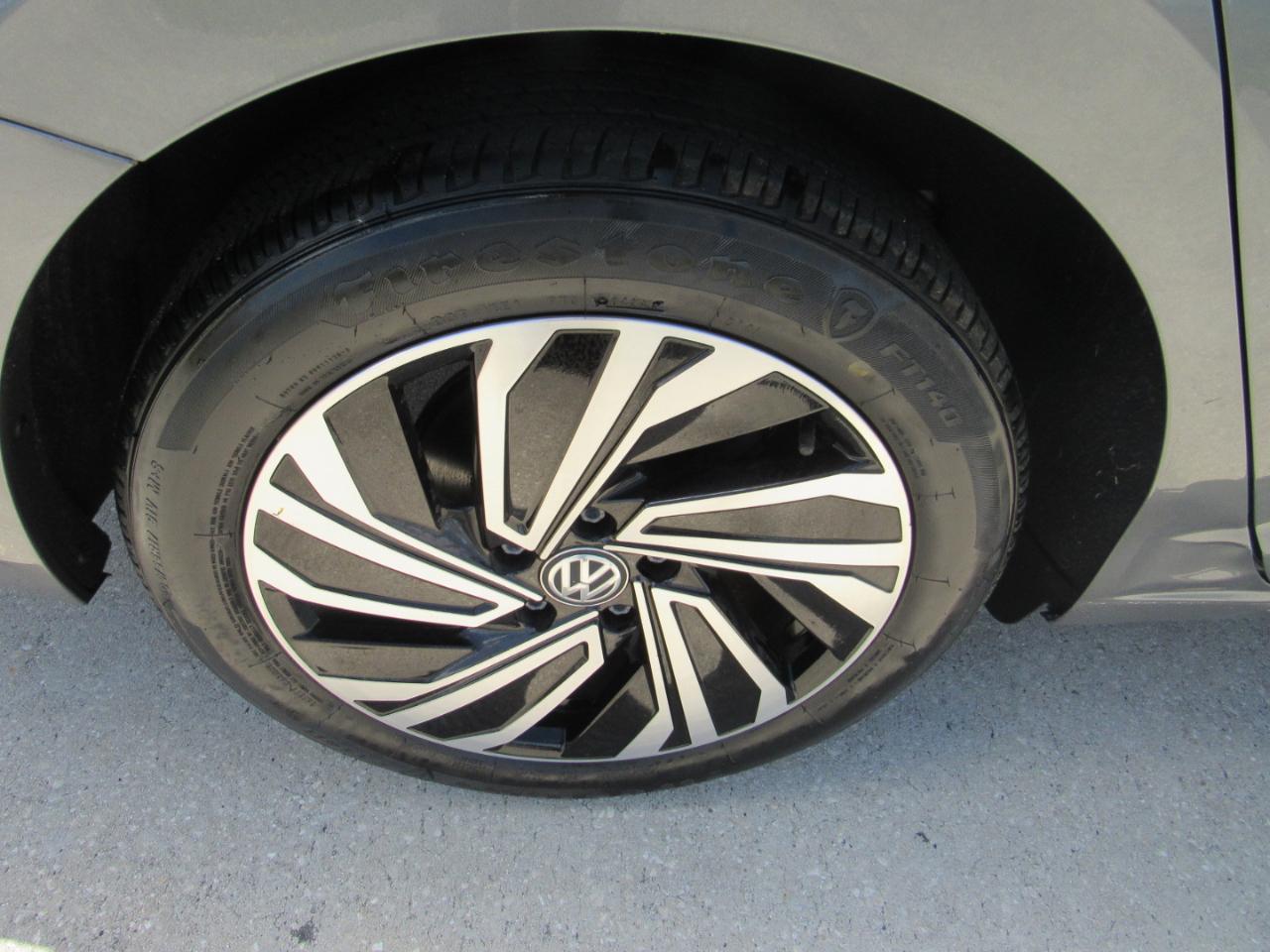 Volkswagen Jetta SEL Premium Auto w/ULEV 2020