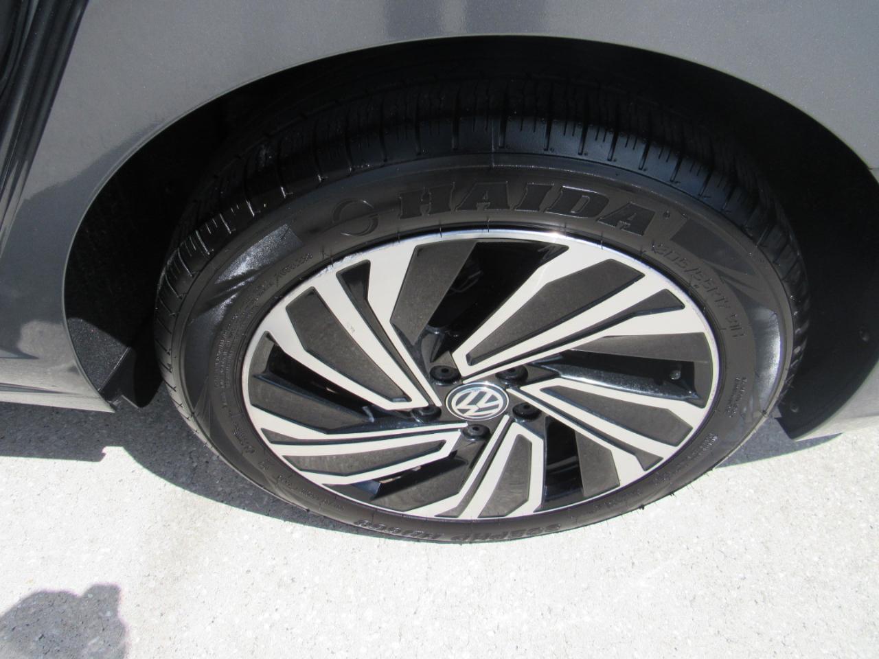 Volkswagen Jetta SEL Premium Auto w/ULEV 2020