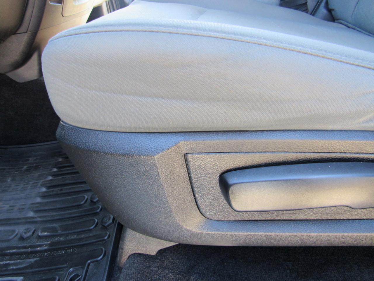 RAM 1500 Express 4x2 Crew Cab 5'7" Box 2018