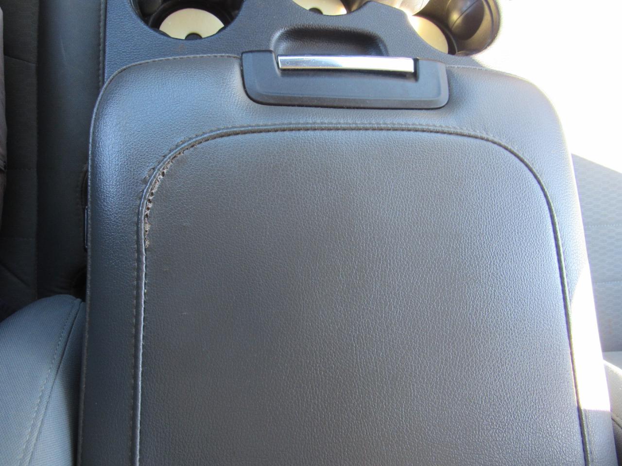 RAM 1500 Express 4x2 Crew Cab 5'7" Box 2018