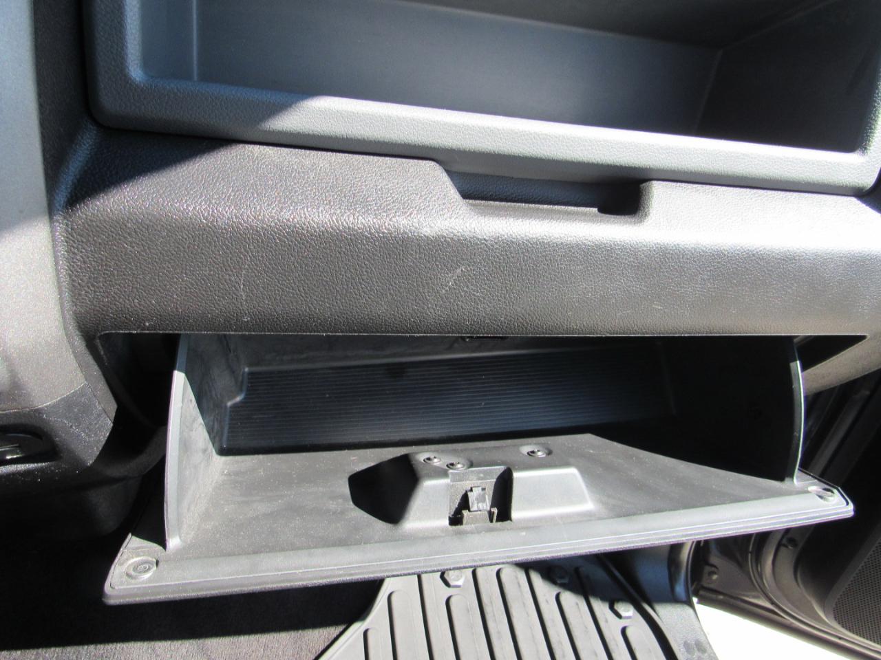 RAM 1500 Express 4x2 Crew Cab 5'7" Box 2018