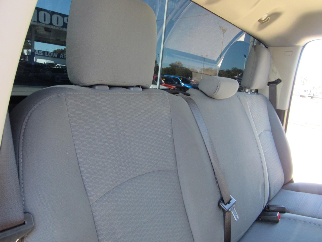 RAM 1500 Express 4x2 Crew Cab 5'7" Box 2018