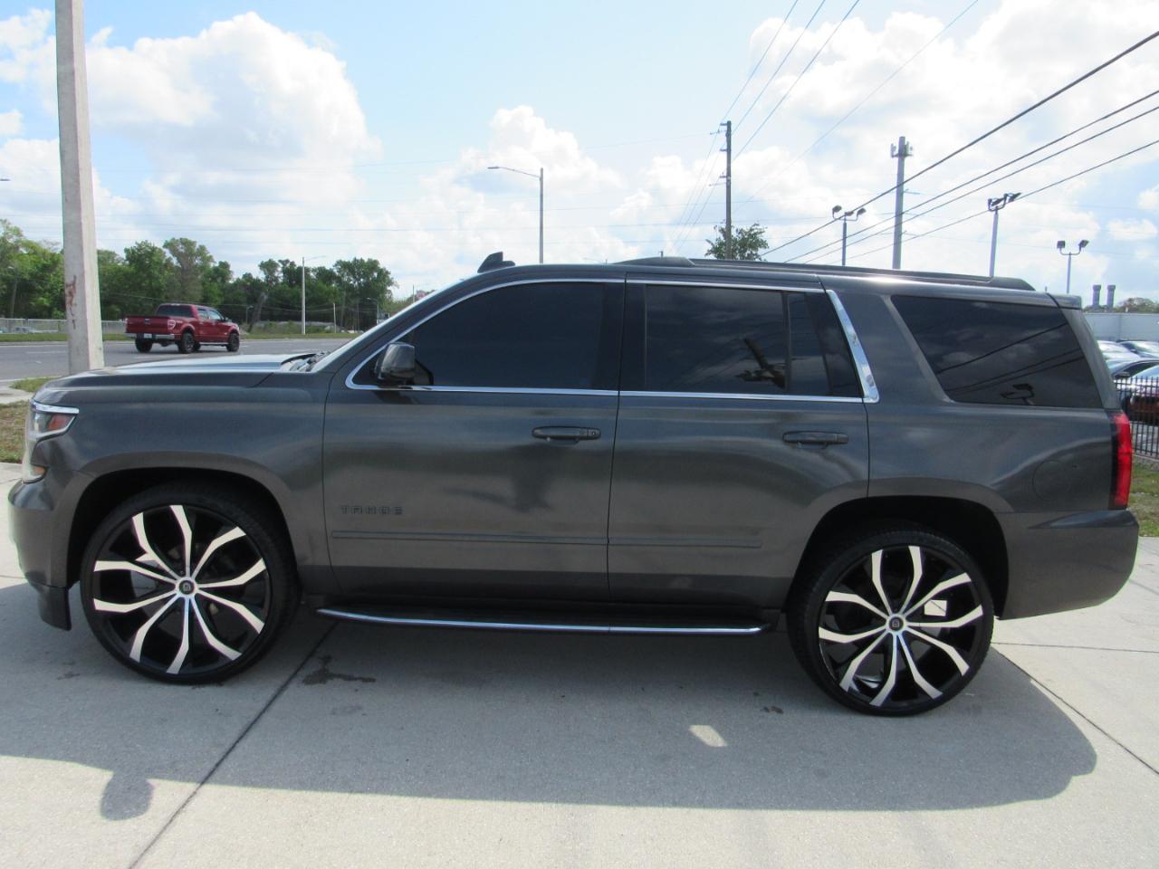 Chevrolet Tahoe 4WD 4dr Premier 2017