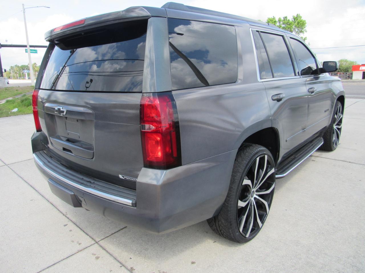 Chevrolet Tahoe 4WD 4dr Premier 2017