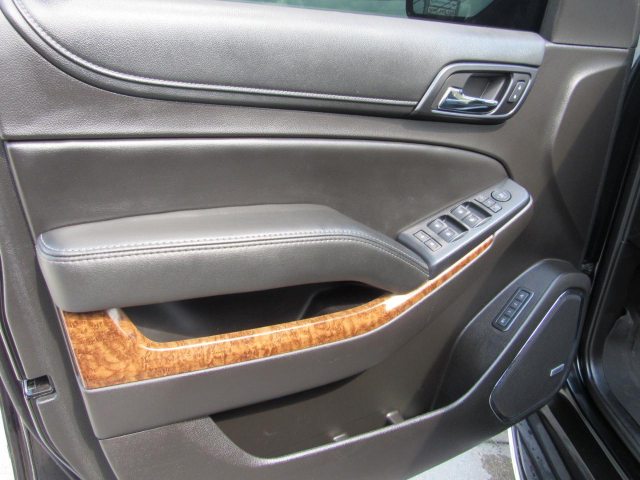 Chevrolet Tahoe 4WD 4dr Premier 2017