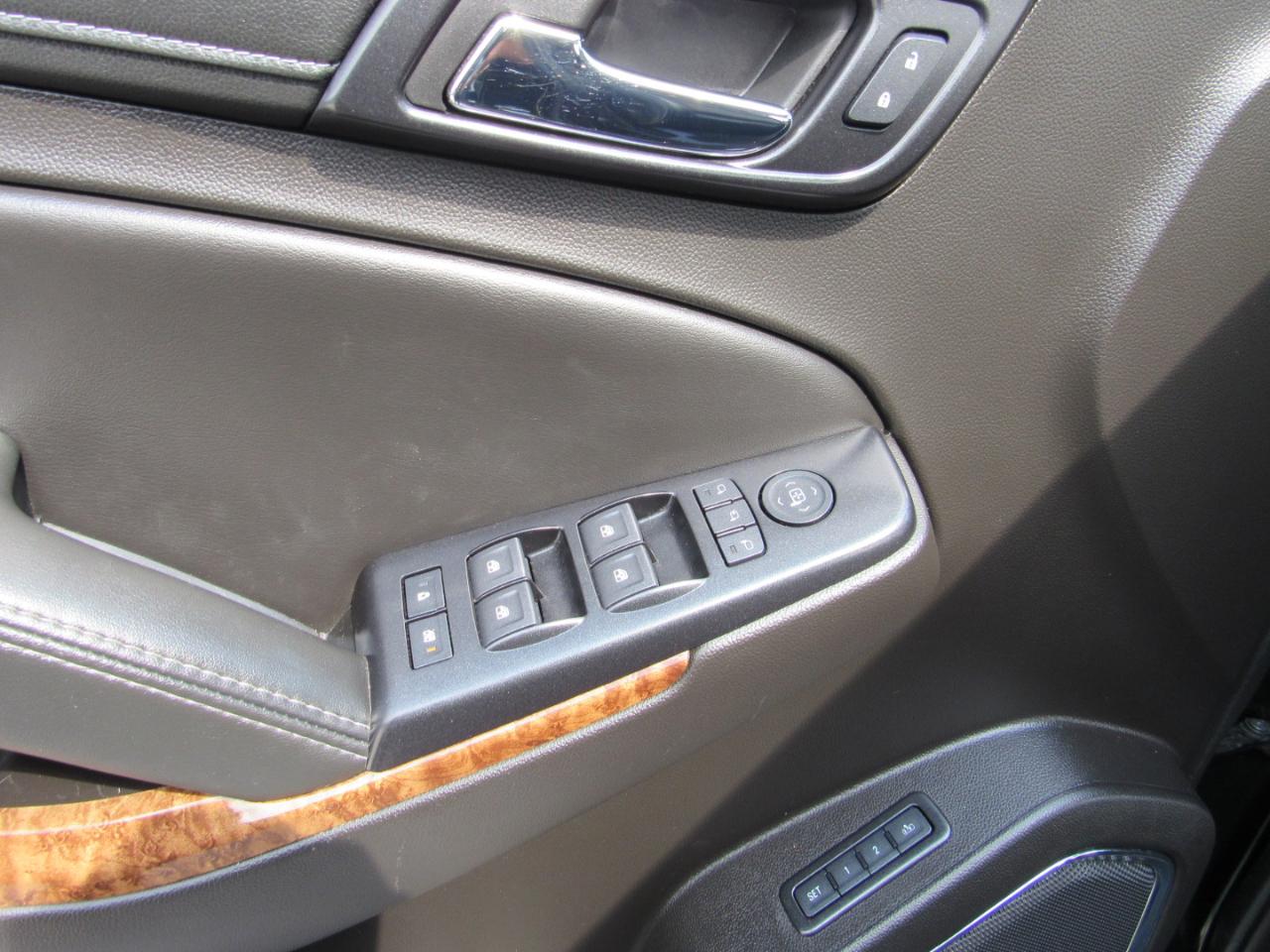 Chevrolet Tahoe 4WD 4dr Premier 2017