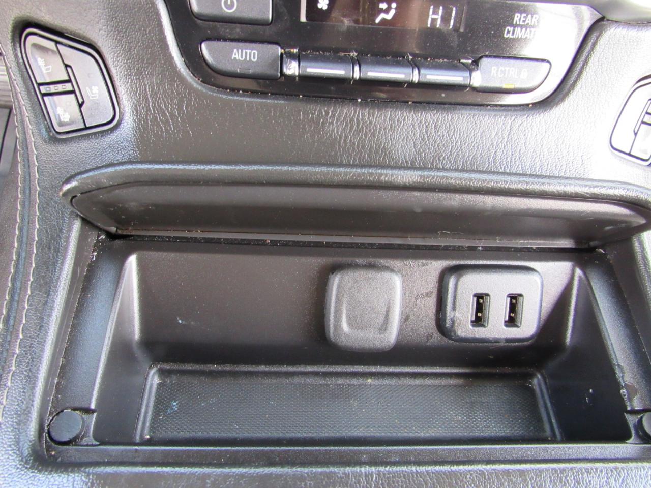 Chevrolet Tahoe 4WD 4dr Premier 2017