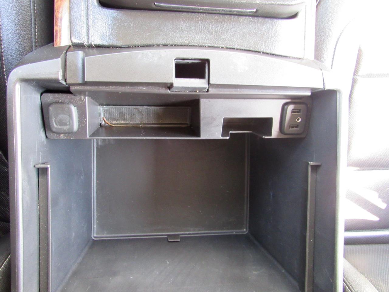 Chevrolet Tahoe 4WD 4dr Premier 2017