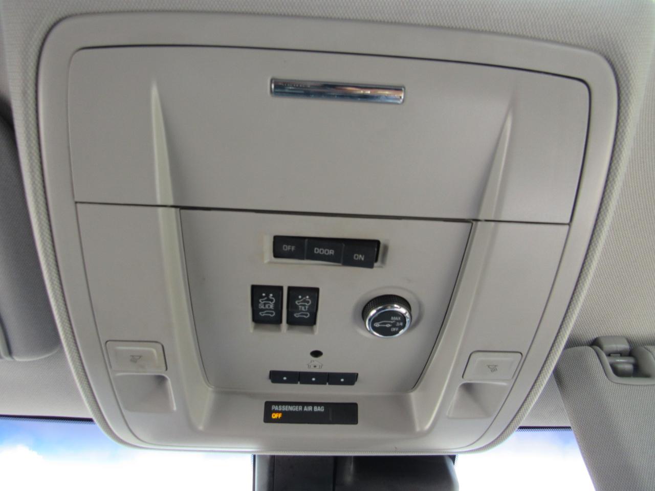 Chevrolet Tahoe 4WD 4dr Premier 2017