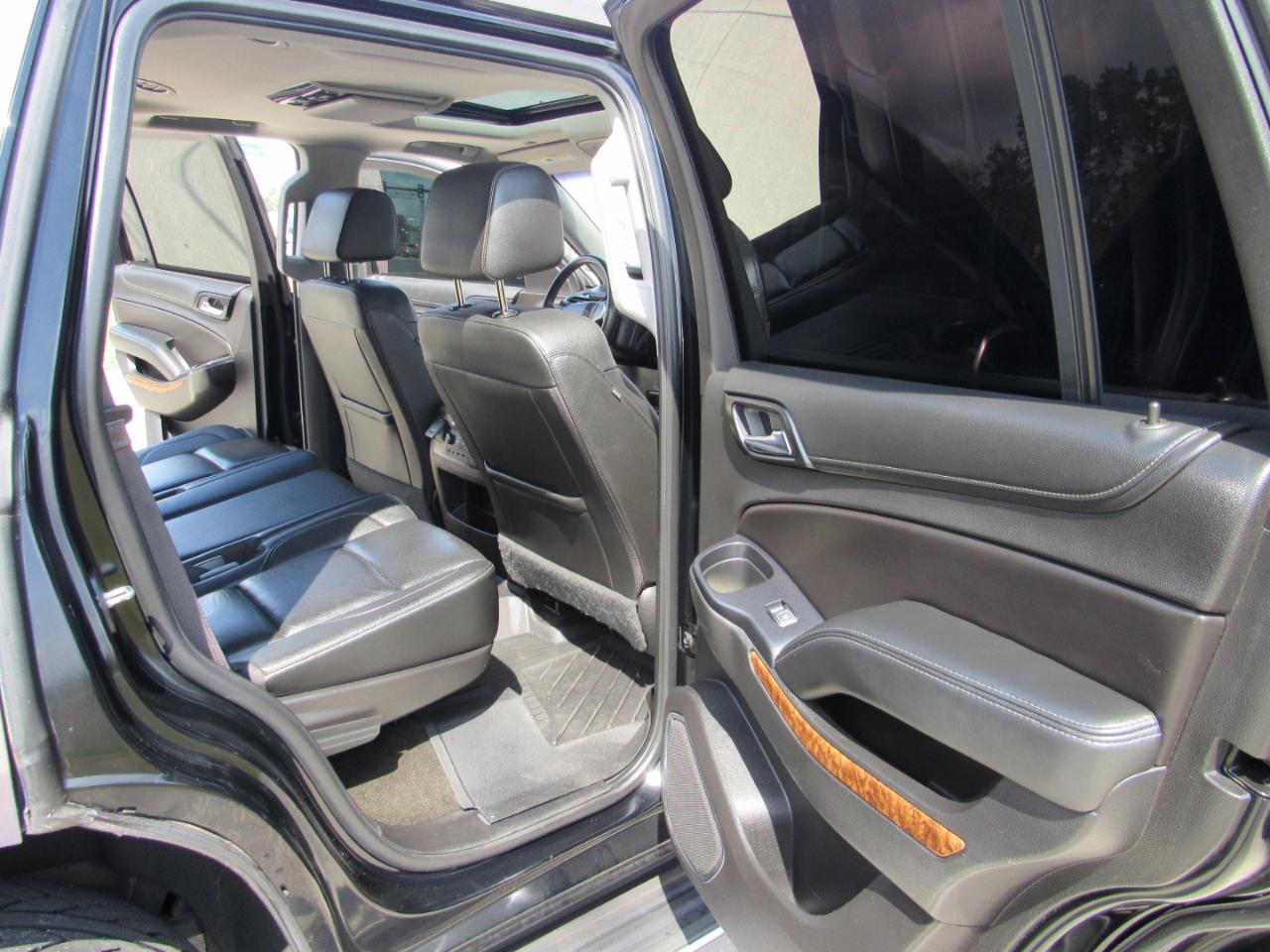 Chevrolet Tahoe 4WD 4dr Premier 2017