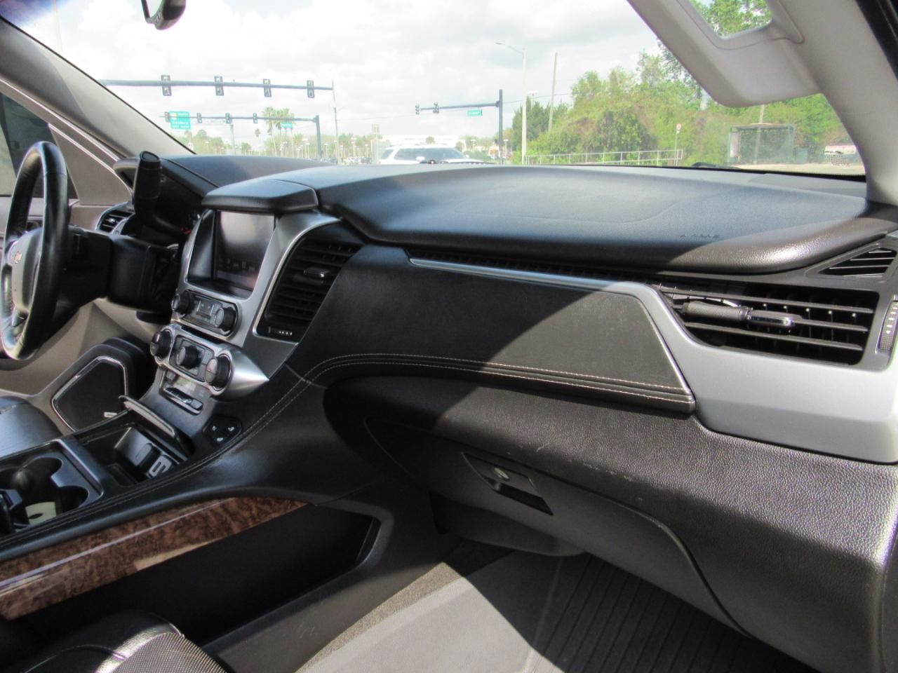 Chevrolet Tahoe 4WD 4dr Premier 2017