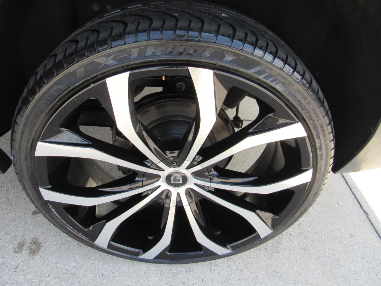 Chevrolet Tahoe 4WD 4dr Premier 2017