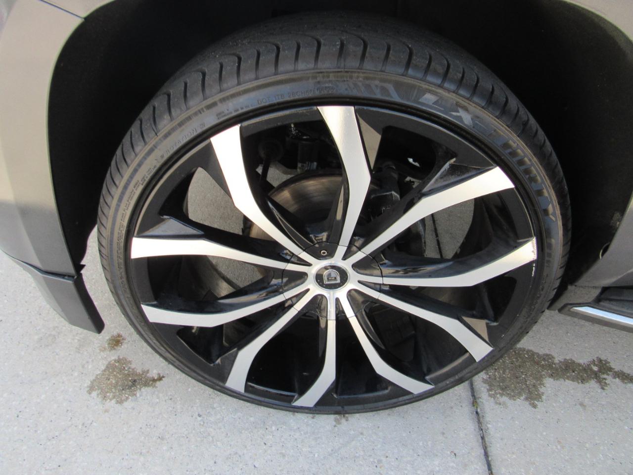 Chevrolet Tahoe 4WD 4dr Premier 2017