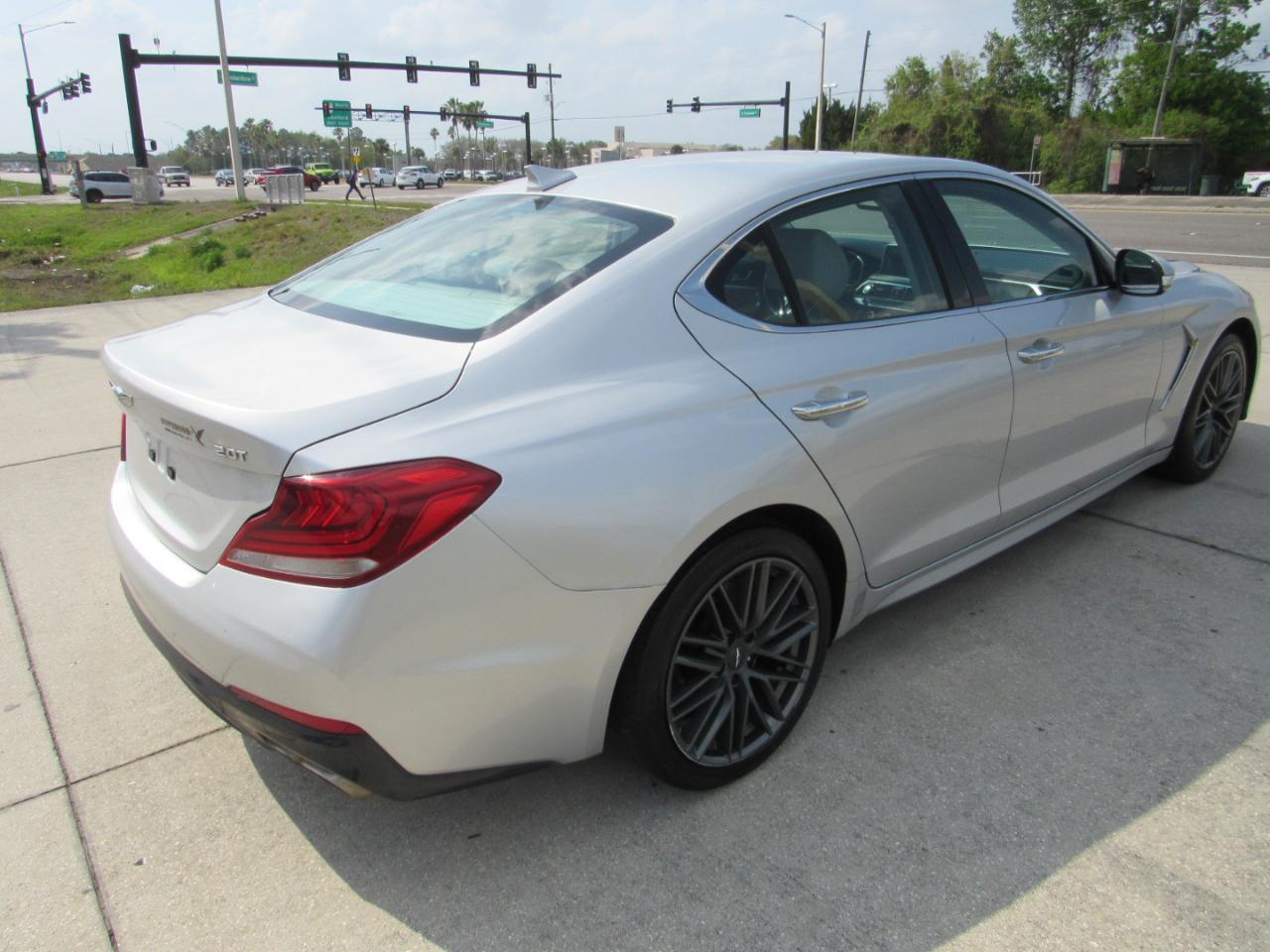 Genesis G70 2.0T Advanced RWD 2019