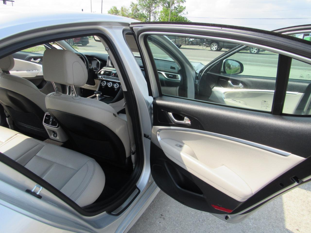 Genesis G70 2.0T Advanced RWD 2019