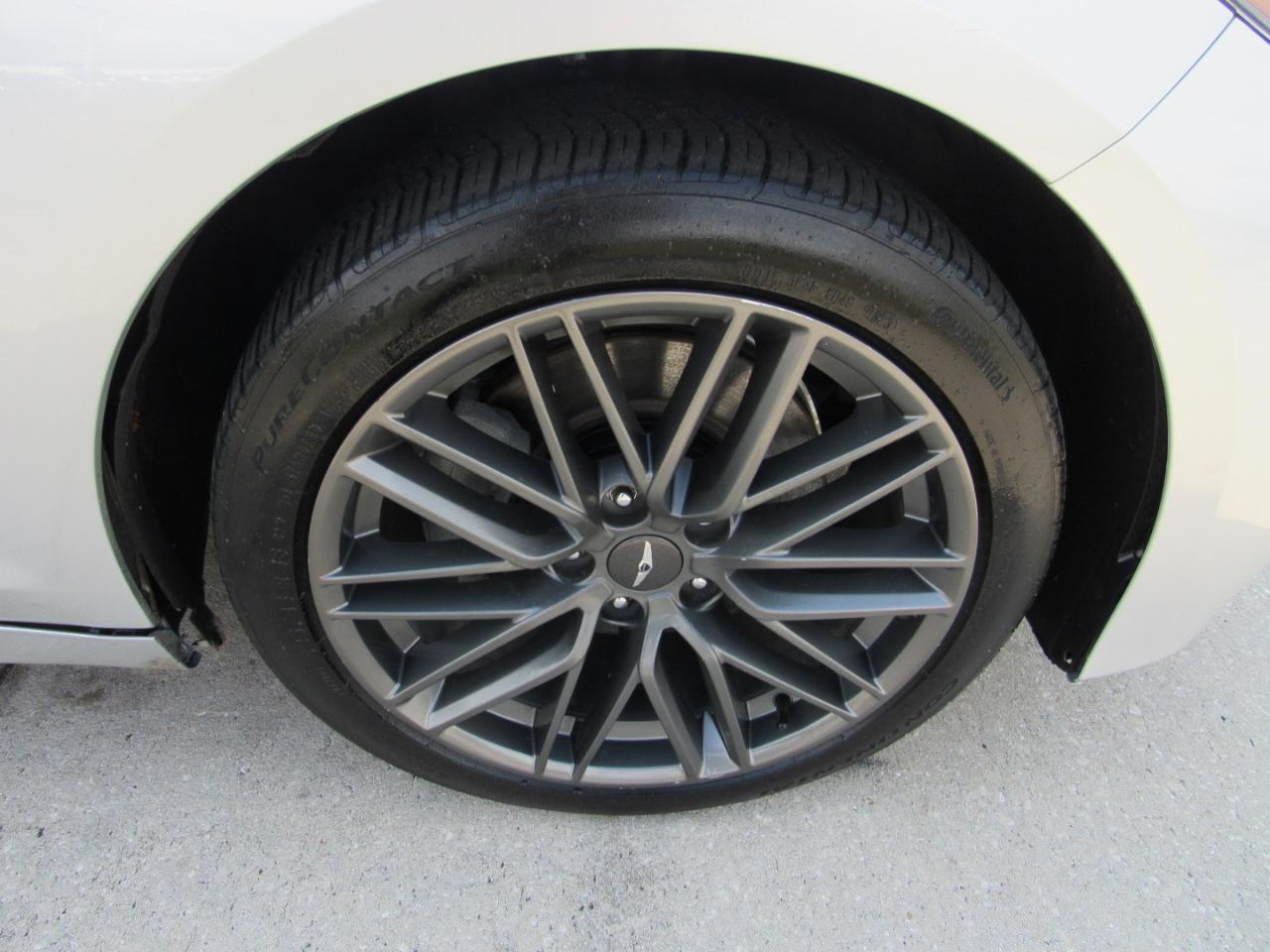 Genesis G70 2.0T Advanced RWD 2019