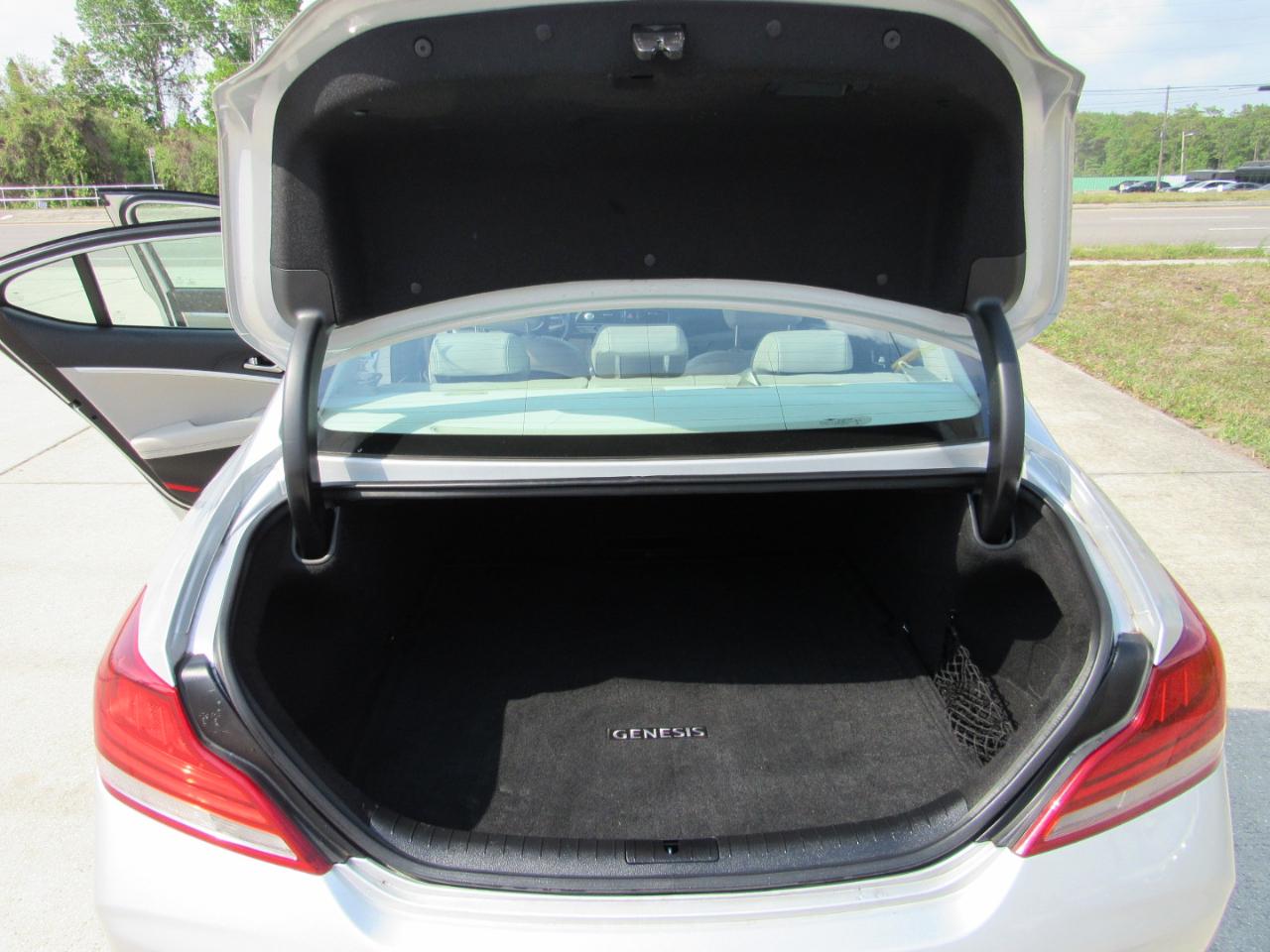 Genesis G70 2.0T Advanced RWD 2019