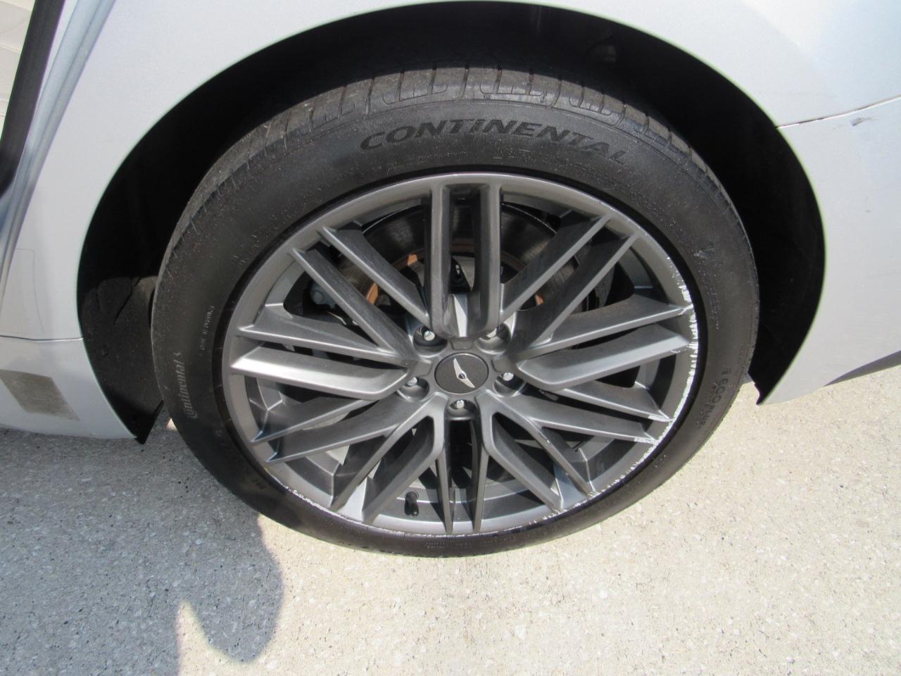 Genesis G70 2.0T Advanced RWD 2019