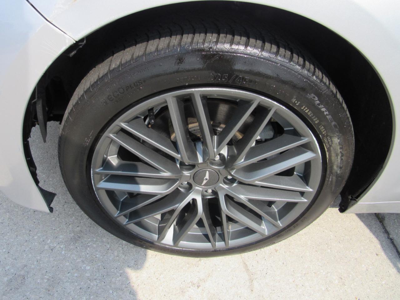 Genesis G70 2.0T Advanced RWD 2019